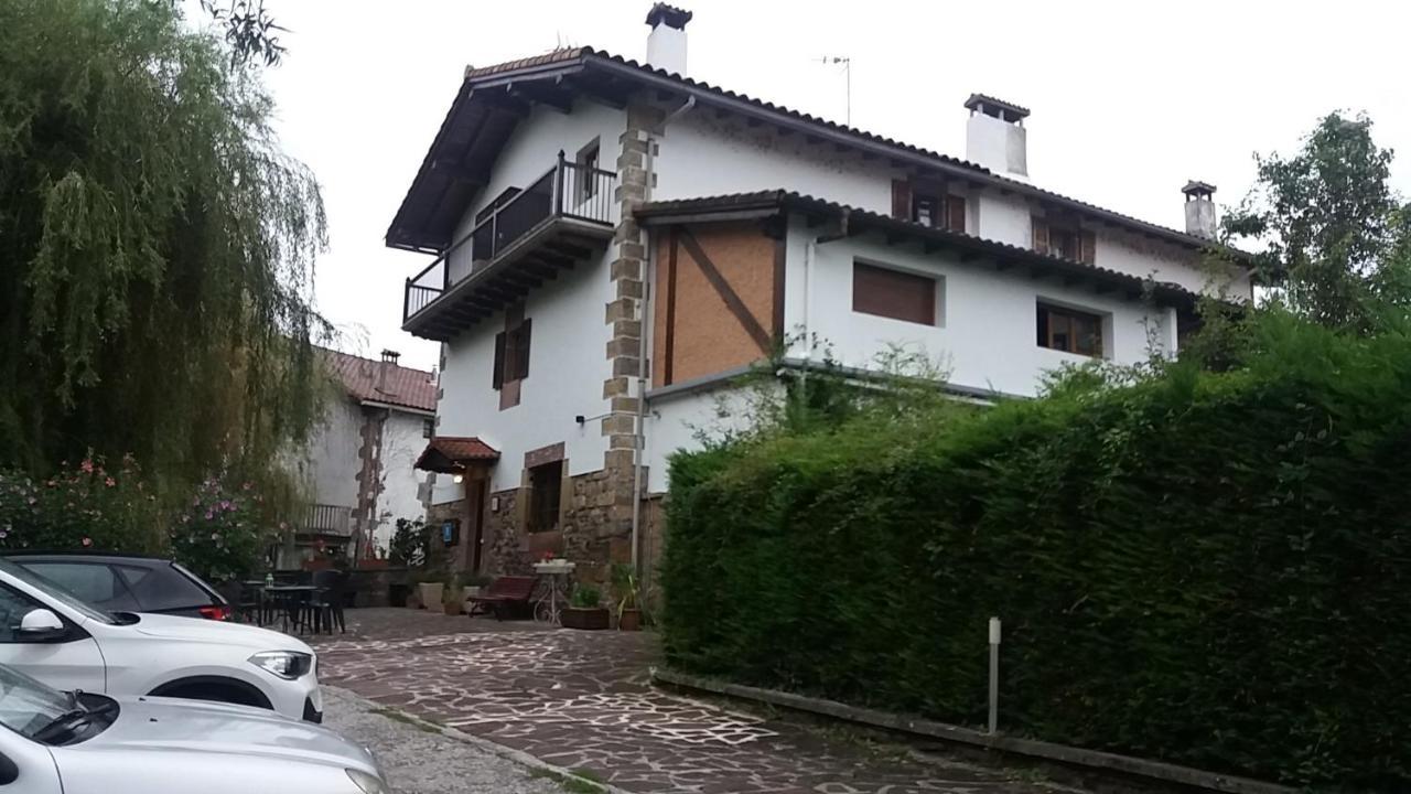 Hostal Rural Donamariako Benta Bagian luar foto