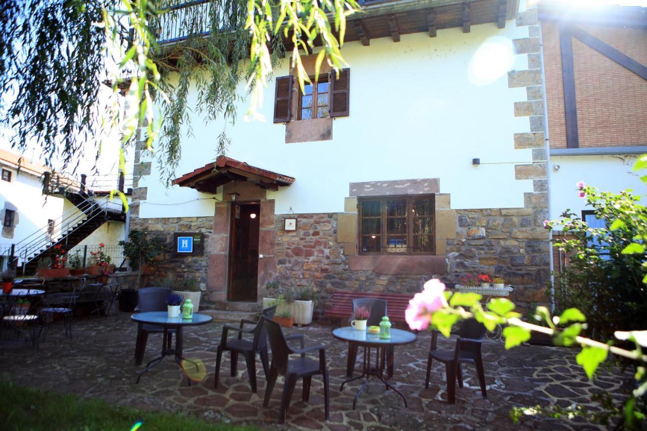 Hostal Rural Donamariako Benta Bagian luar foto